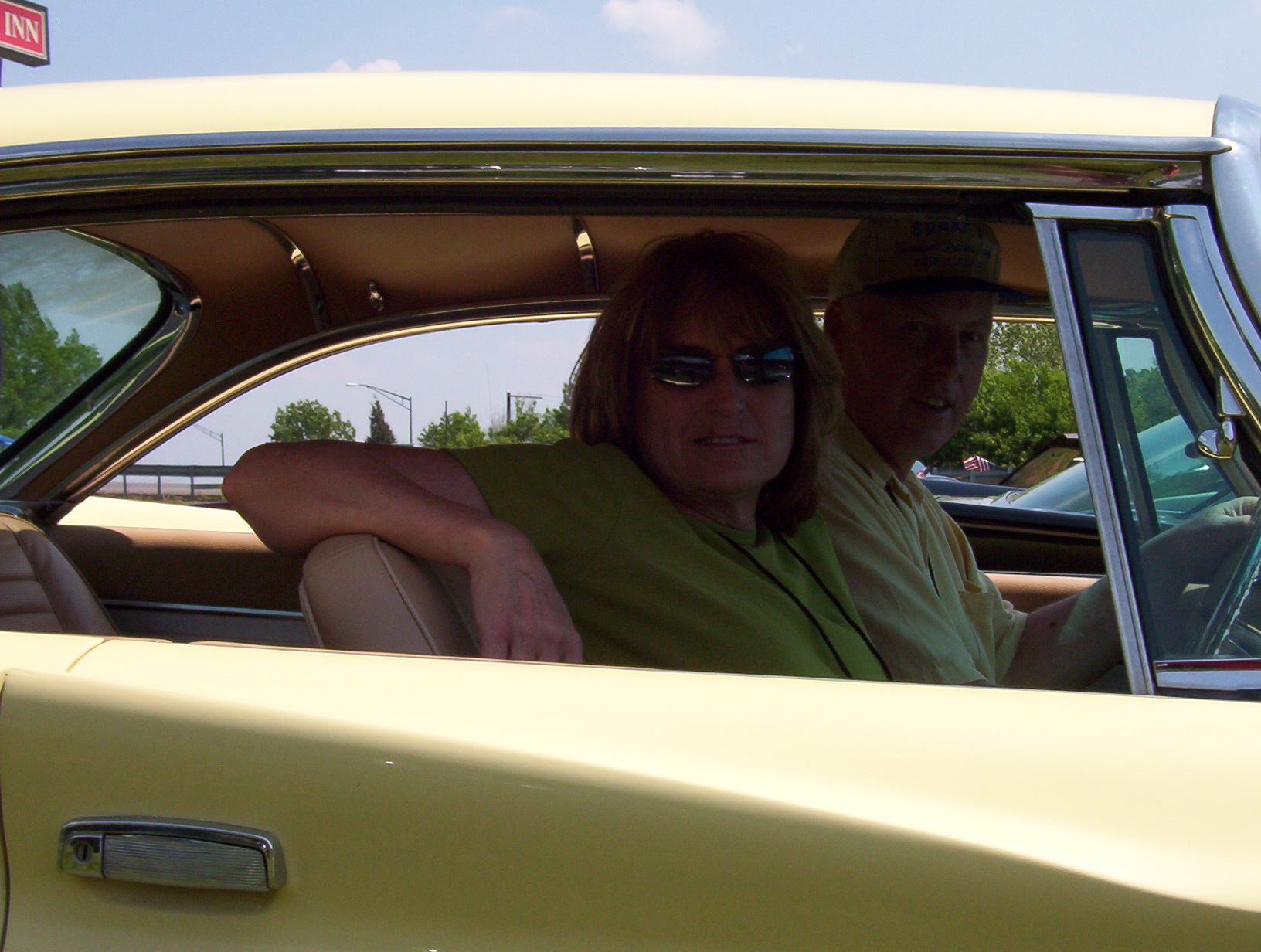 100_1733.JPG, 5/18/04, 670 kB