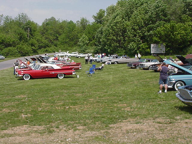 show field.jpg, 5/22/04, 77 kB