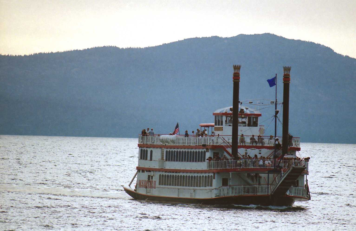 (sm) Sternwheeler.jpg, 8/30/2005, 538 kB